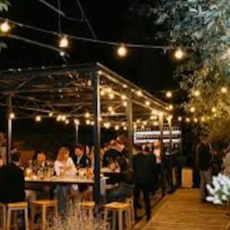 Elegant And Cozy In The Amazing Part Of Downtown Varşova