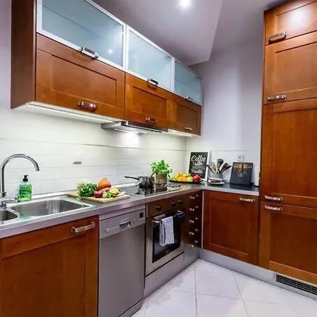 Elegant And Cozy In The Amazing Part Of Downtown